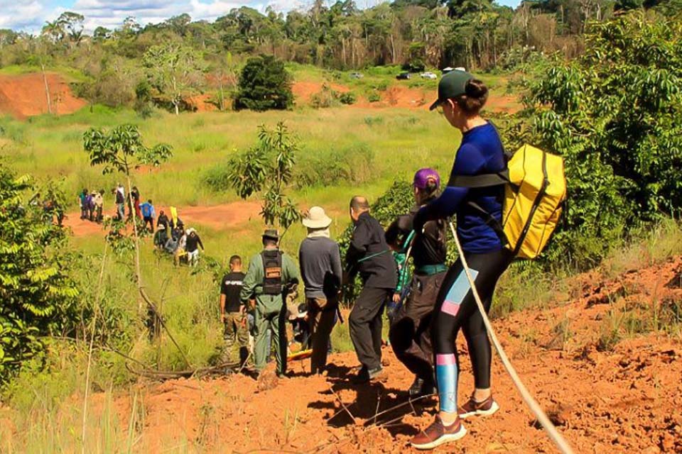 Servidores do Samu Porto Velho participam de curso de resgate em área remota em ambiente de selva