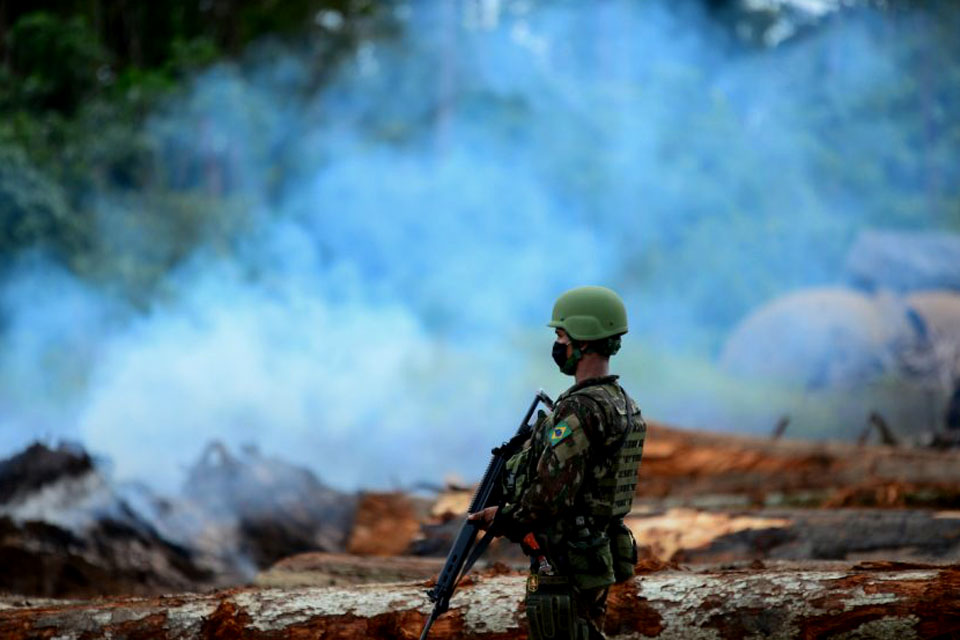 Unidades militares do Estado de Rondônia lembram com breves homenagens o Dia do Soldado