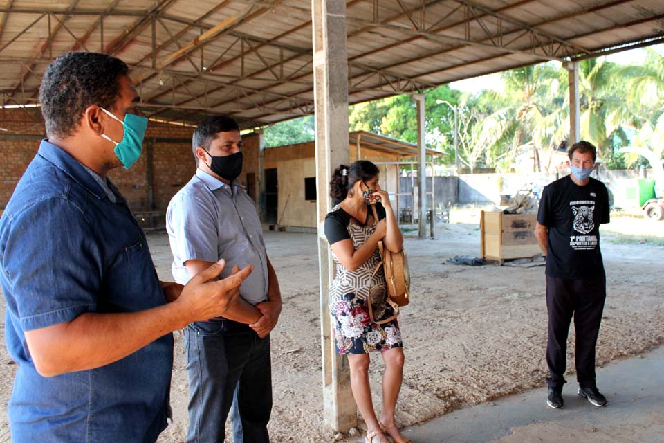 Prefeiturai realizou a entrega do novo local de trabalho para a cooperativa Recicla Médici