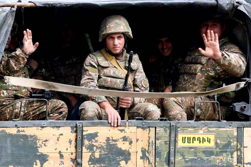 Azerbaijão investiga crimes de guerra de ambos os lados após conflito em Nagorno Karabakh