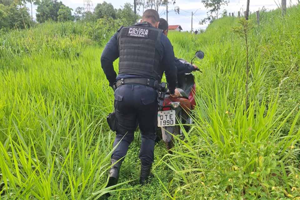 Motocicleta furtada é encontrada por menino que empinava pipa