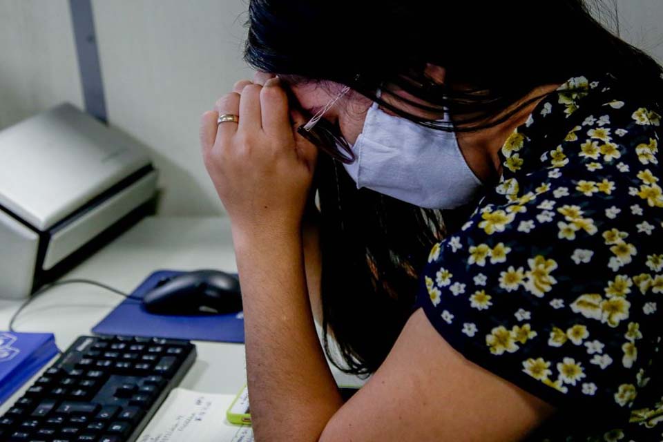 Sequelas psicológicas estão cada vez mais evidentes em pacientes acometidos pela covid-19, alerta especialista