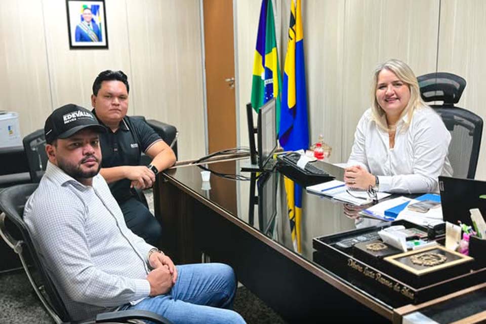 Deputado Edevaldo Neves reforça compromisso com a educação em reunião com Secretária Estadual de Educação