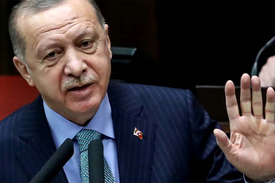 Erdogan diz que carta aberta de almirantes pressupõe 