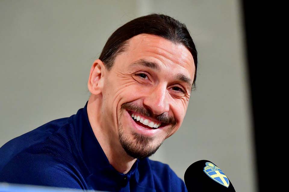 Ibrahimovic volta à seleção da Suécia para Eliminatórias da Copa