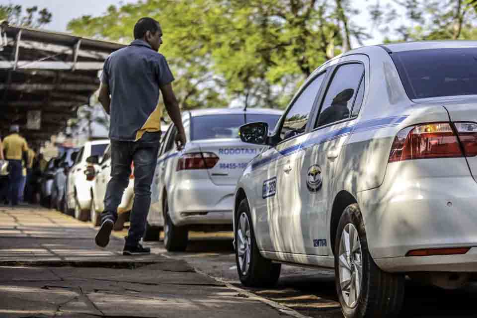 Após solicitação da Prefeitura, cerca de 90% dos taxistas de Porto Velho receberão auxílio emergencial para a categoria