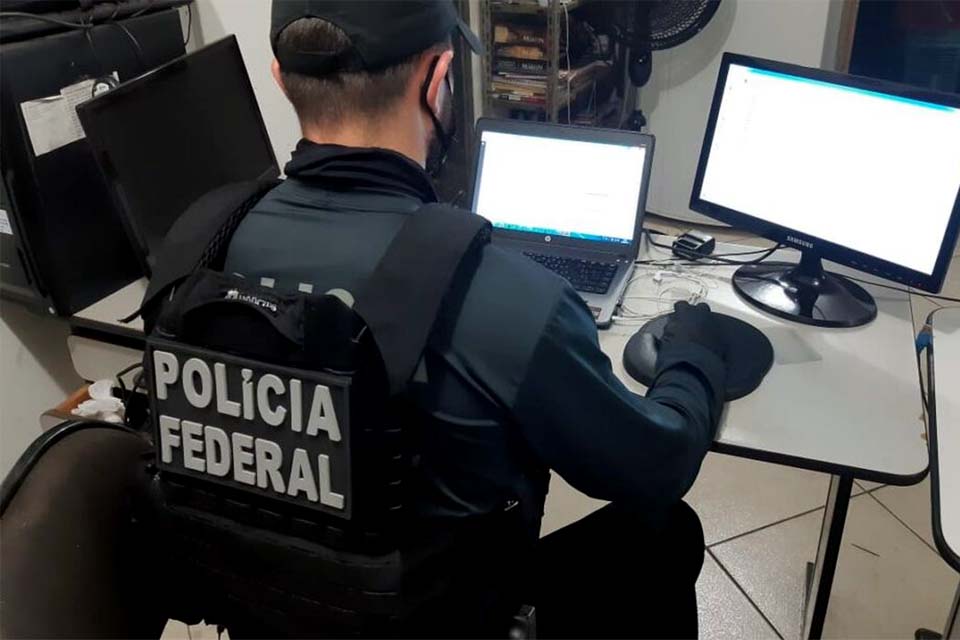 Polícia Federal investiga grupo criminoso que fraudava benefícios do INSS