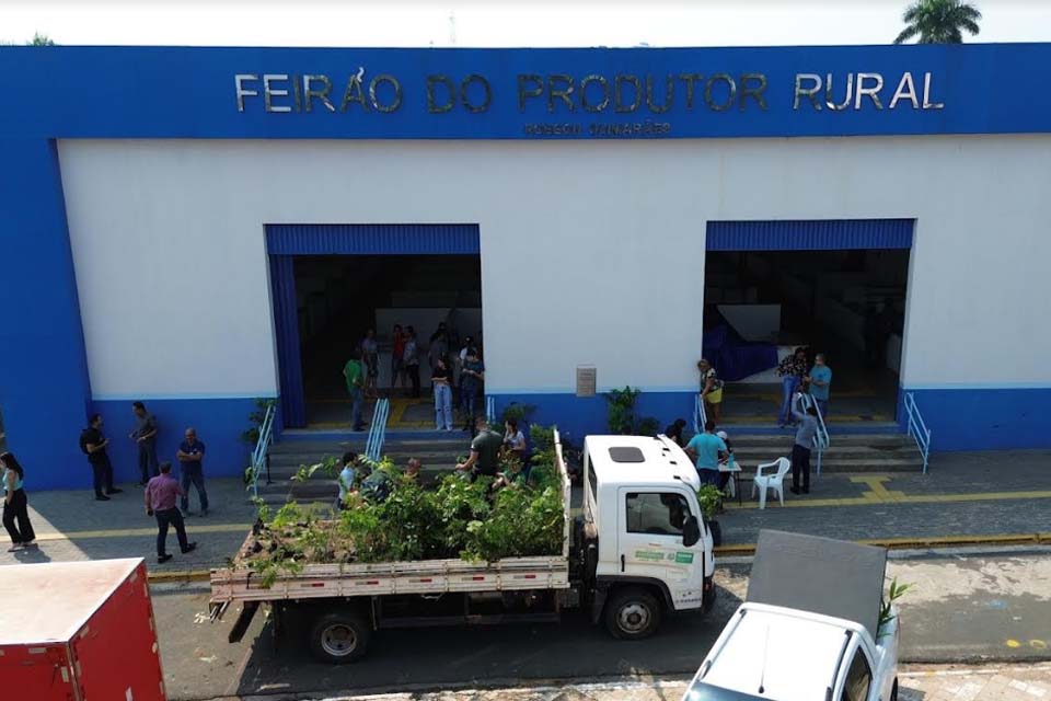 Semeia e Semagri firmam parceria para entrega de mudas no Feirão do Produtor