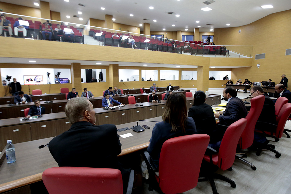 Assembleia Legislativa realiza concursos de redação e para escolha de bandeira oficial do Parlamento