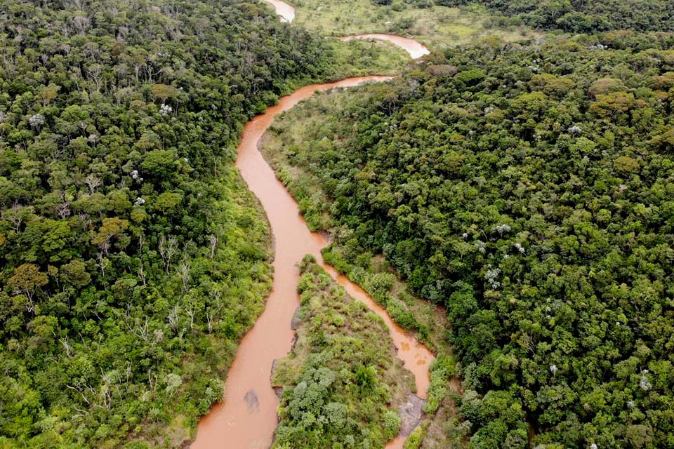 Meio Ambiente anuncia fundos para compensar perdas em Mariana