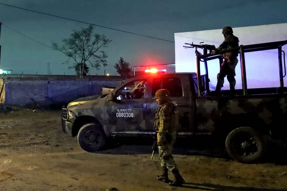 Doze mortos em confrontos entre polícia e suspeitos no oeste do México