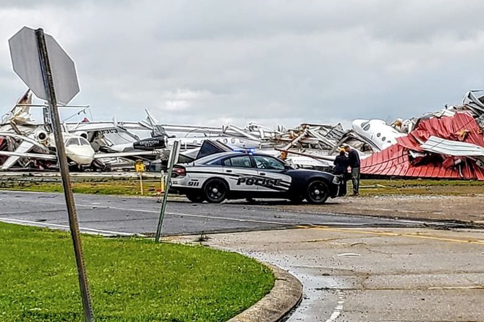 Tornados matam pelo menos seis pessoas nos Estados Unidos