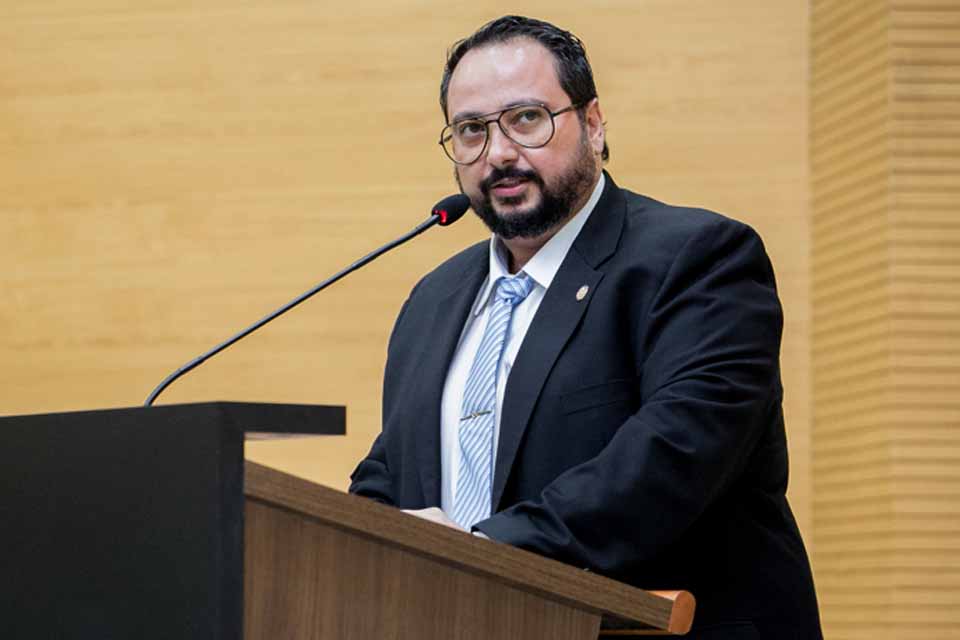 Aziz Rahal toma posse como deputado estadual na Assembleia Legislativa do Estado de Rondônia