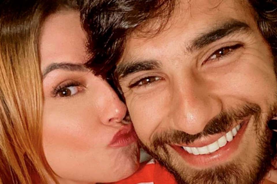 Deborah Secco revela 'treta' com marido por causa do 'BBB'