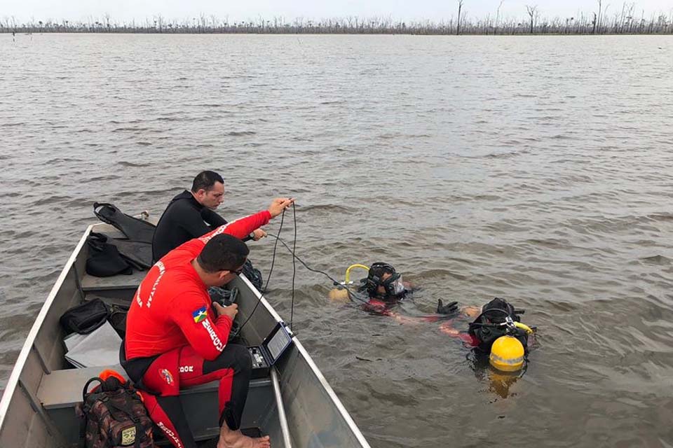 Mergulhadores do Corpo de Bombeiros Militar reforçam cuidados em embarcações e banhos nos rios