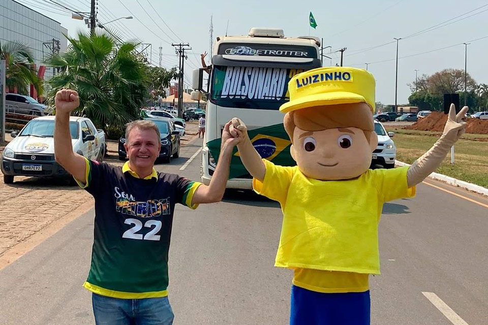 Luizinho comemora 200 anos da Independência ao lado de apoiadores nas ruas e avenidas de Vilhena