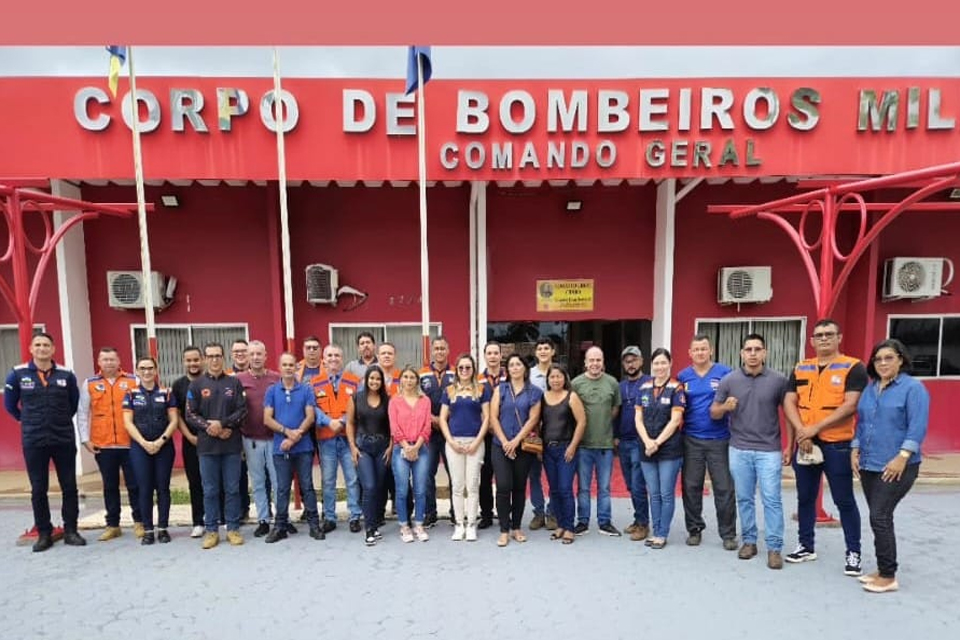 Servidores de Guajará-Mirim participam do Curso de Estágio Básico de Defesa Civil