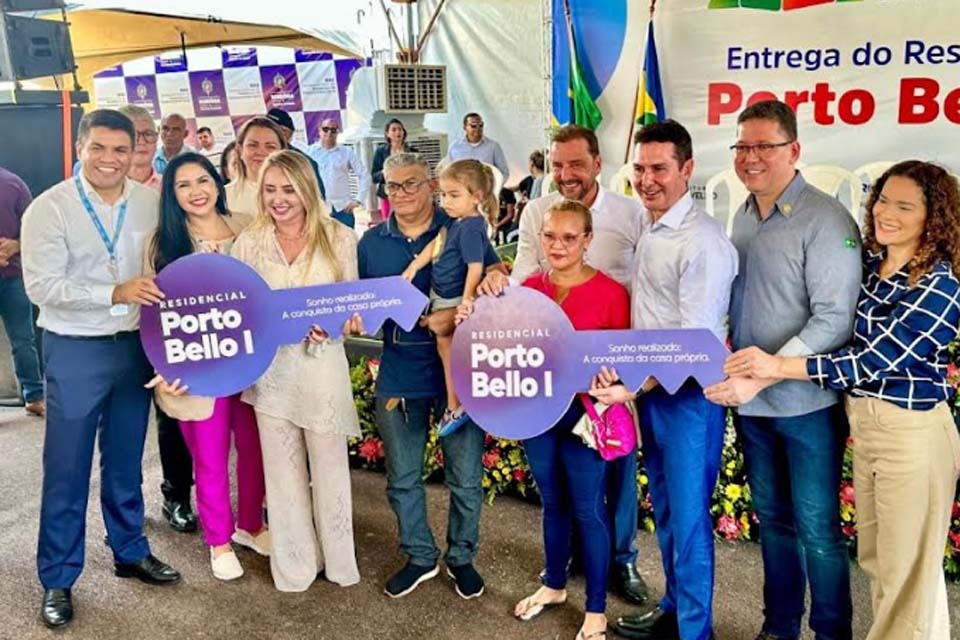 Deputada Federal Cristiane Lopes participa da entrega de 272 apartamentos em Porto Velho