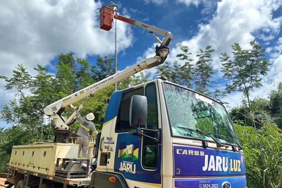 Falta pouco para a conclusão de 100% do Projeto de expansão de iluminação pública com Lâmpadas de LED em Jaru