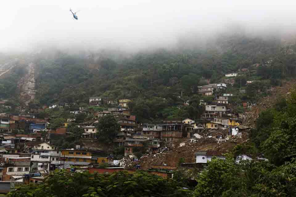 Novo temporal em Petrópolis deixa pelo menos cinco mortos