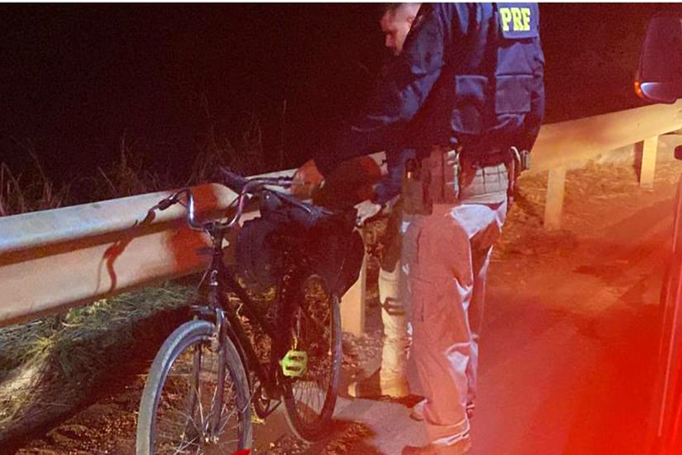 Ciclista é encontrado na ponte do rio madeira depois de ser atingido por carreta