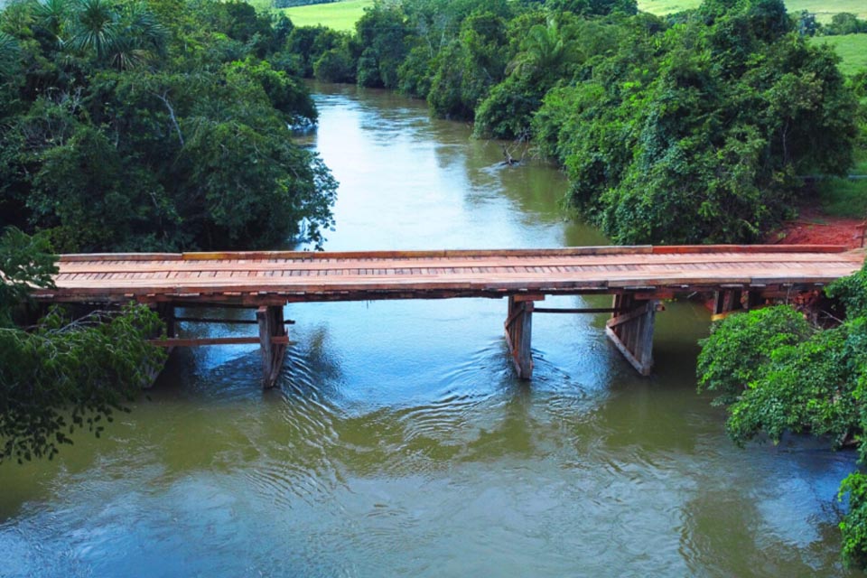 Ponte no Rio Melgaço é revitalizada e garante segurança para a população de Pimenta Bueno