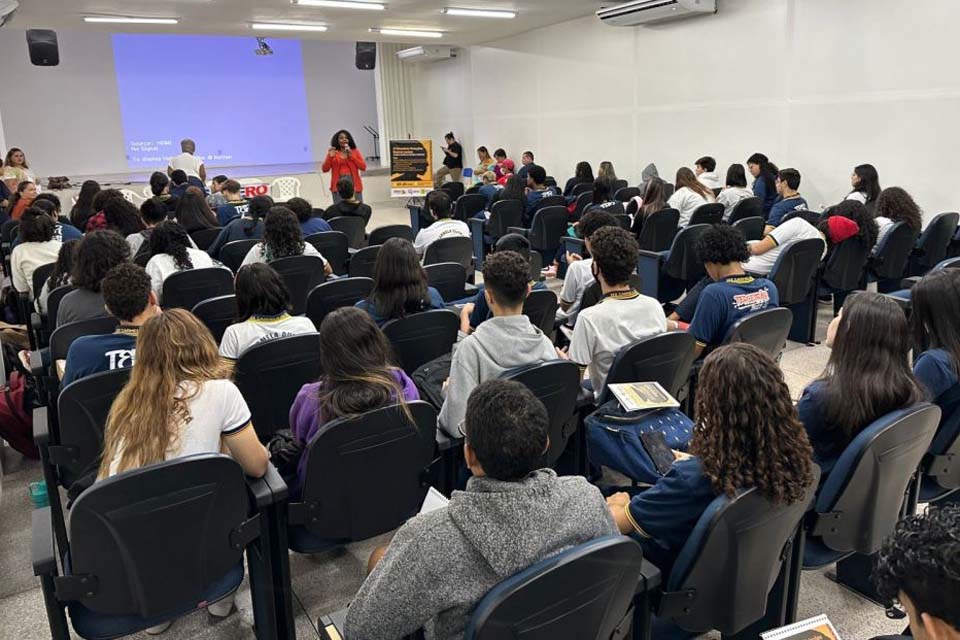 Abertura do 1º Simpósio Relações Étnico-Raciais;  atividade é coordenada pelas Secretarias de Gênero e Etnia do SINTERO