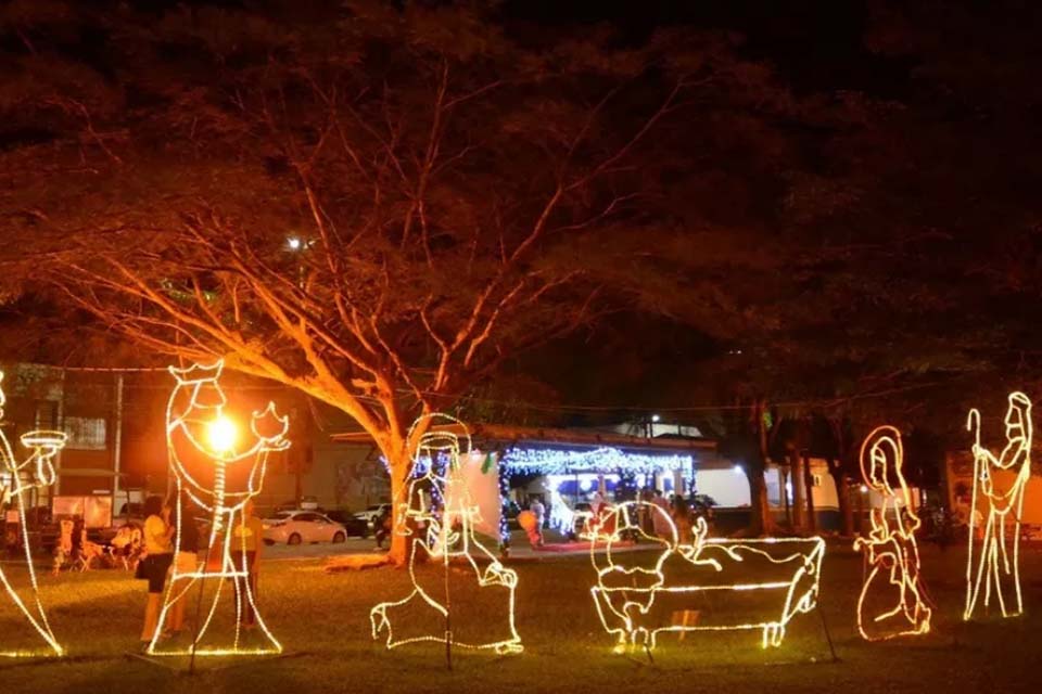 Decoração natalina permanecerá até sexta-feira em Vilhena