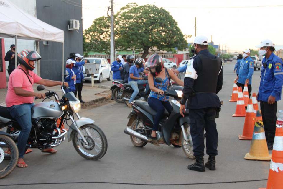 Ação do Detran e Polícia Militar flagra mais de 100 condutores sem habilitação em vários municípios de Rondônia