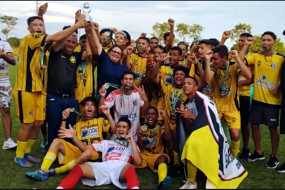 Com gol aos 15 minutos do primeiro tempo, Sant German vence e conquista bicampeonato