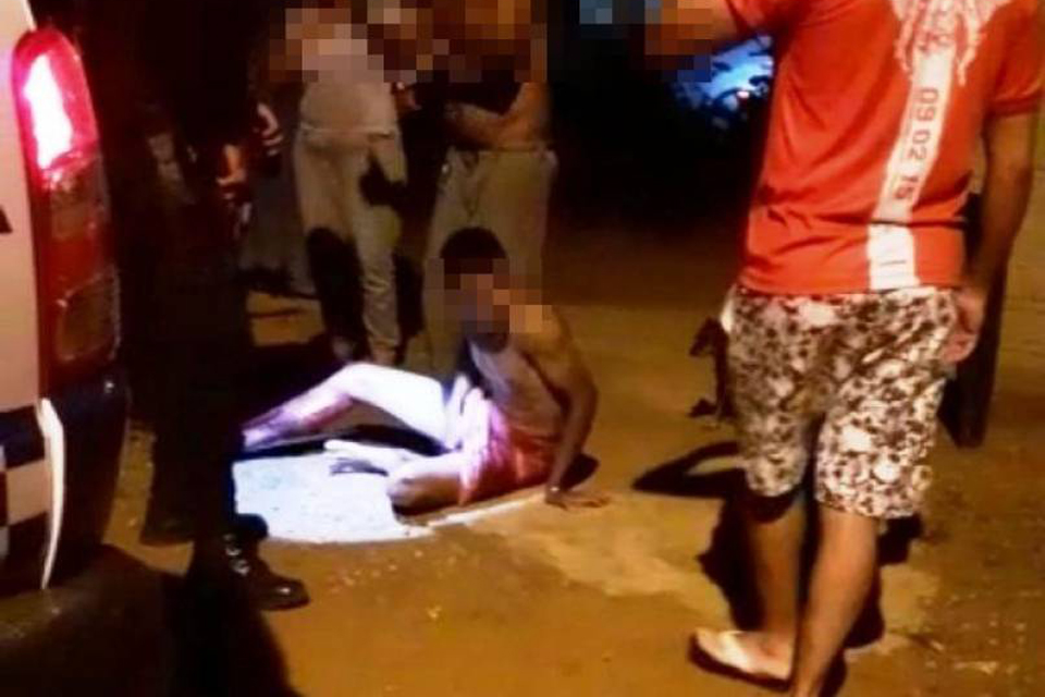 Homem é atacado a tiros após troca de mensagens com mulher casada