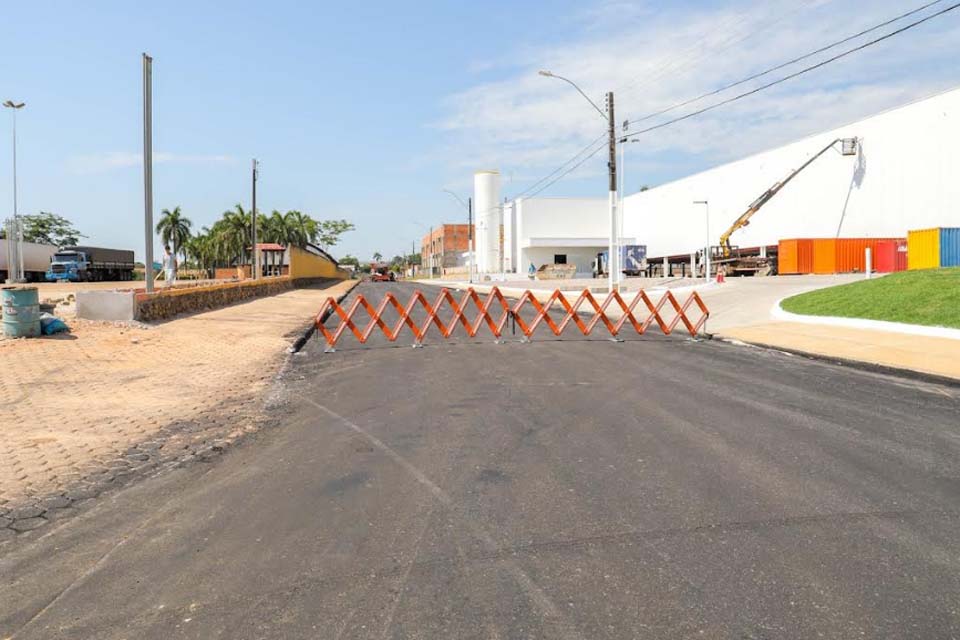 Prefeitura de Ji-Paraná revitaliza pavimentação da rua João Batista Rios