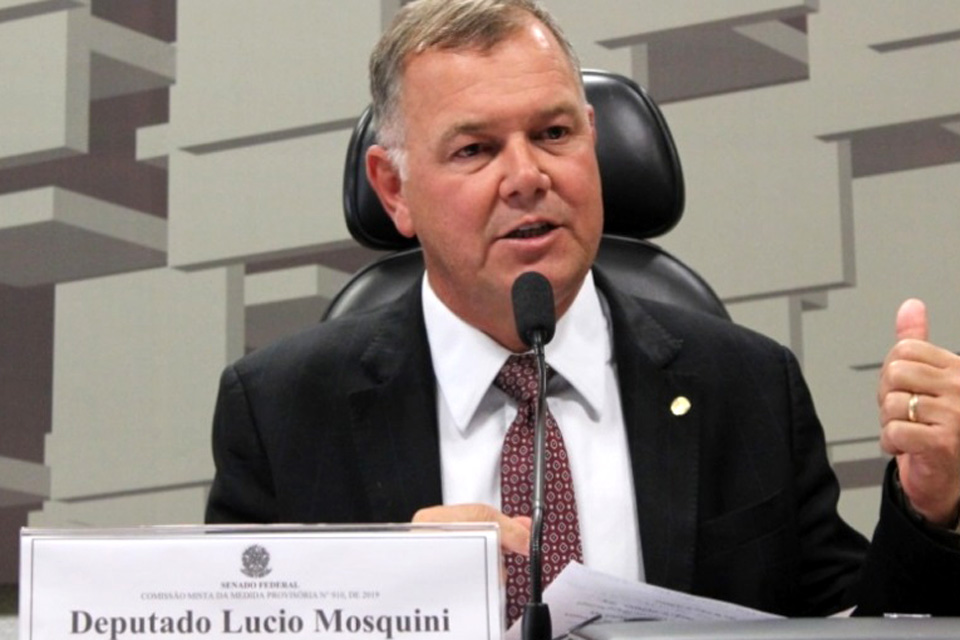 Deputado Lucio Mosquini garante mutirão de cirurgias de catarata na região de Jaru com 2,6 milhões