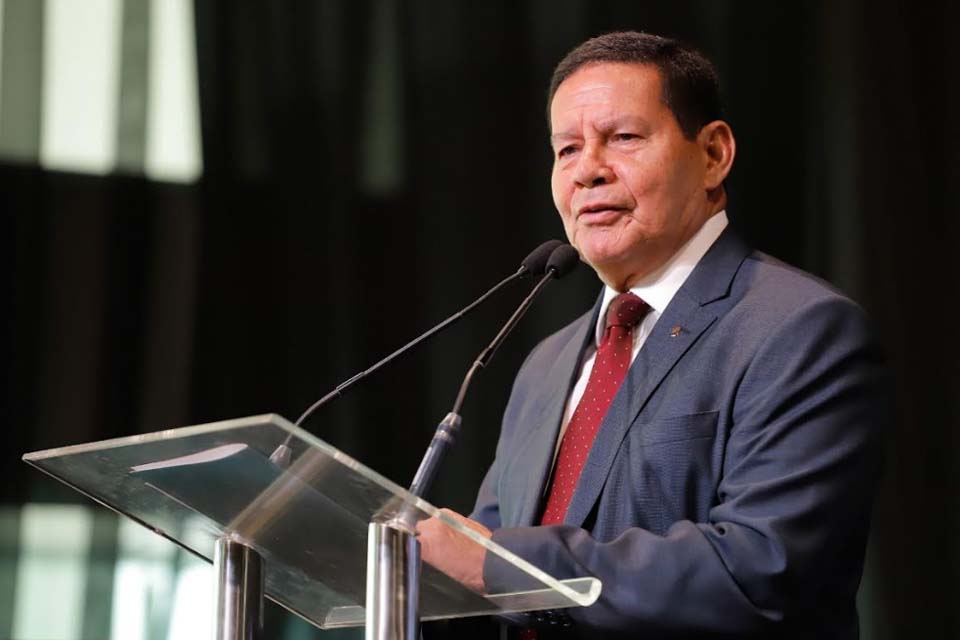 Vice-presidente Hamilton Mourão abre oficialmente a Agrolab Amazônia