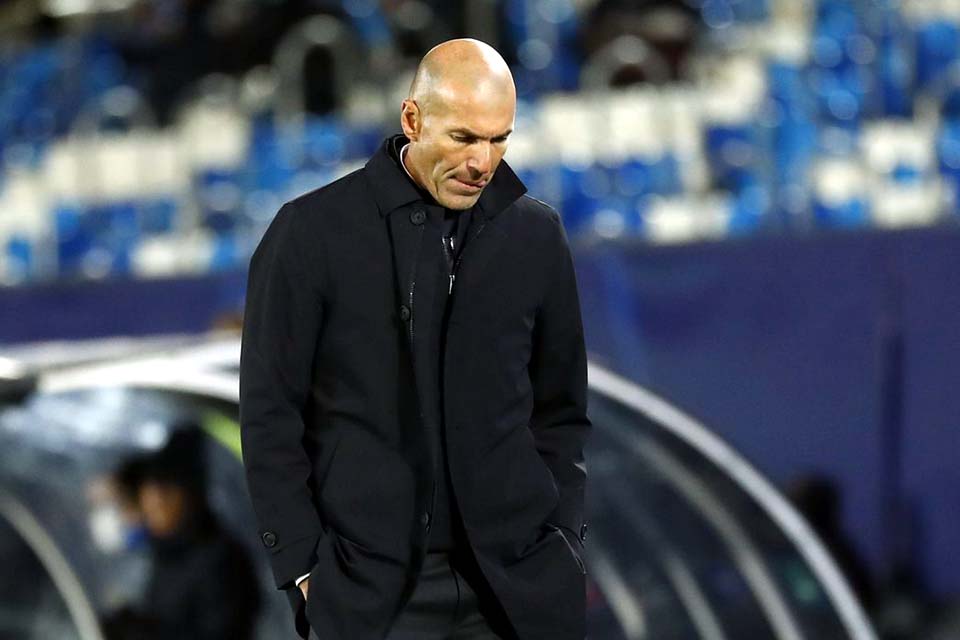 Zidane é diagnosticado com o novo coronavírus, diz Real Madrid