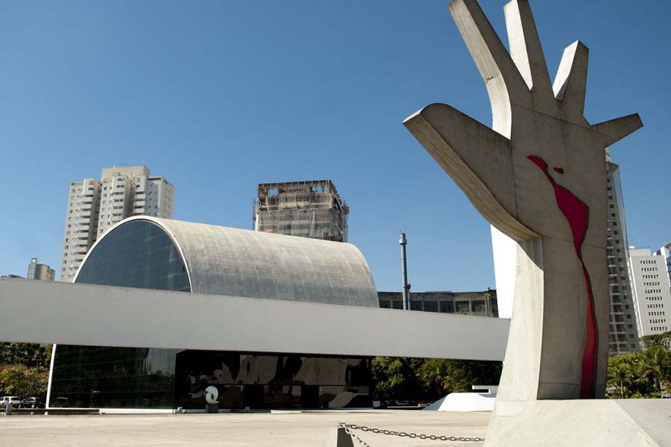 Memorial da América Latina inaugura cinema drive-in em São Paulo