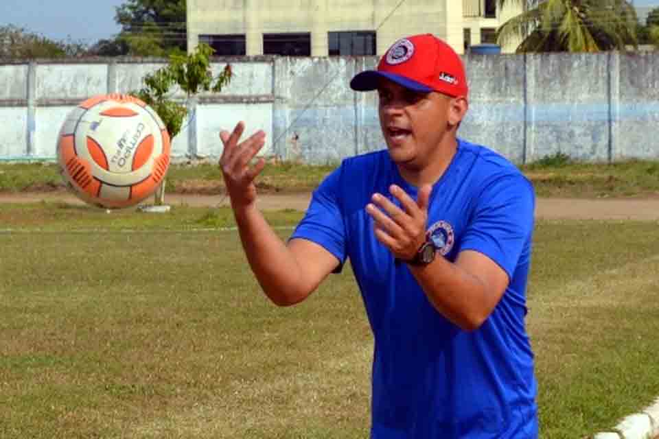 Alessandro Braga será o treinador do Barcelona no Brasileiro Feminino Série A3