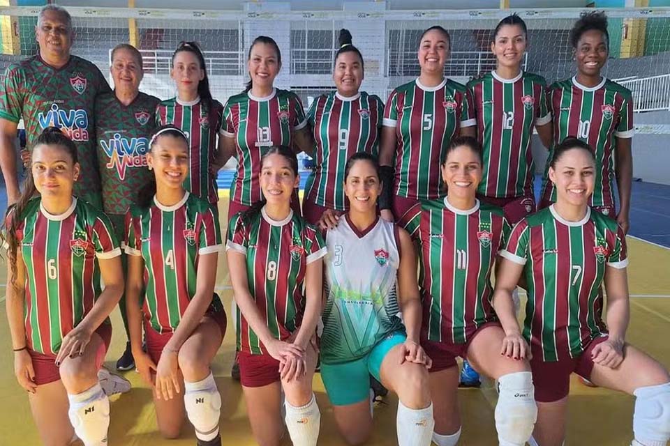 Equipe feminina de vôlei do Ferroviário vence primeira partida na Superliga C