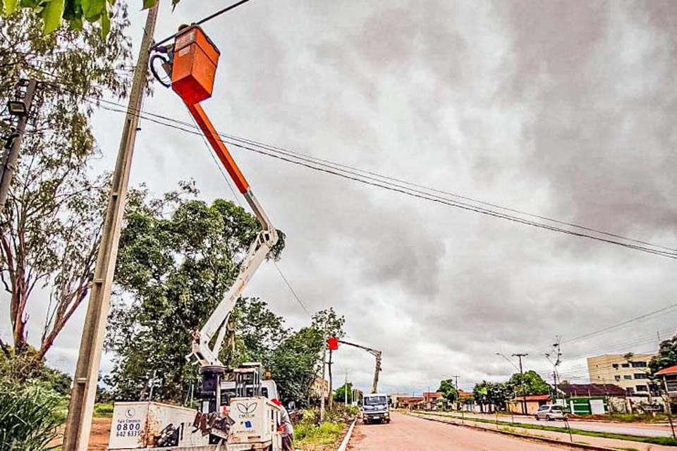 Porto Velho: Rua Venezuela recebe iluminação pública com lâmpadas de LED