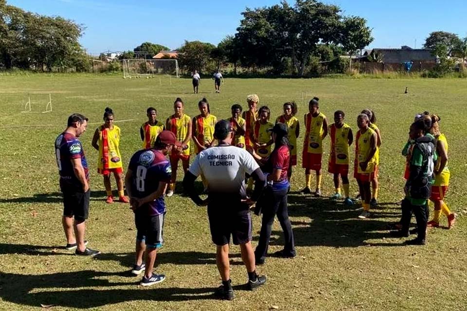 Barcelona de Vilhena recebe uniformes para o Campeonato Brasileiro Série A3