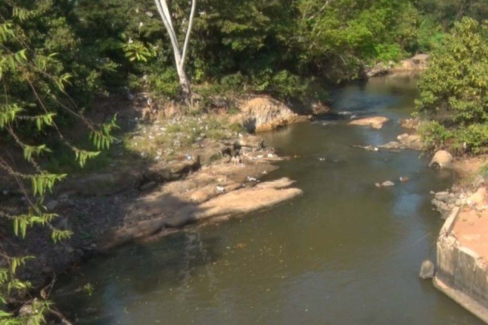 Prefeitura dá início a limpeza dos rios Pirara, Salgadinho e Tamarupá em Cacoal