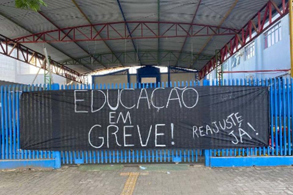 Greve de professores do município tem início e paralisação deve ser resolvida na justiça