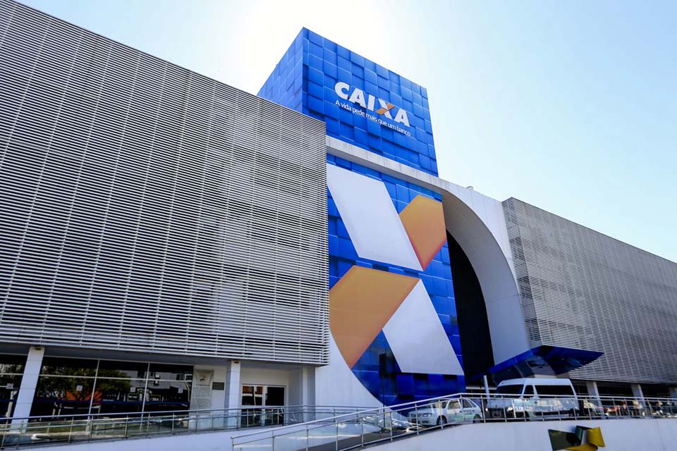 Caixa suspende oferta de consignado do Auxílio Brasil até dia 14