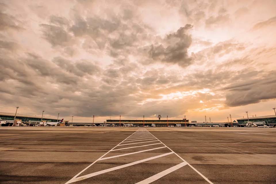 Aeroporto de Brasília espera receber cerca de 150 mil passageiros para posse de Lula e Alckmin