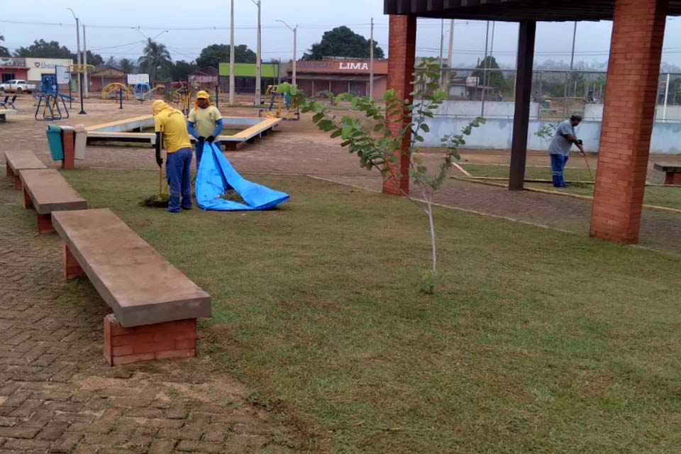 Distrito União Bandeirantes recebe serviço de limpeza