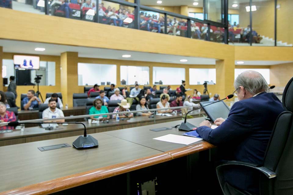 Segundo dia do 3º Fórum de Legisladores do Estado de Rondônia tem participação de Amadeu Guilherme Matzenbacher e Florian Madruga