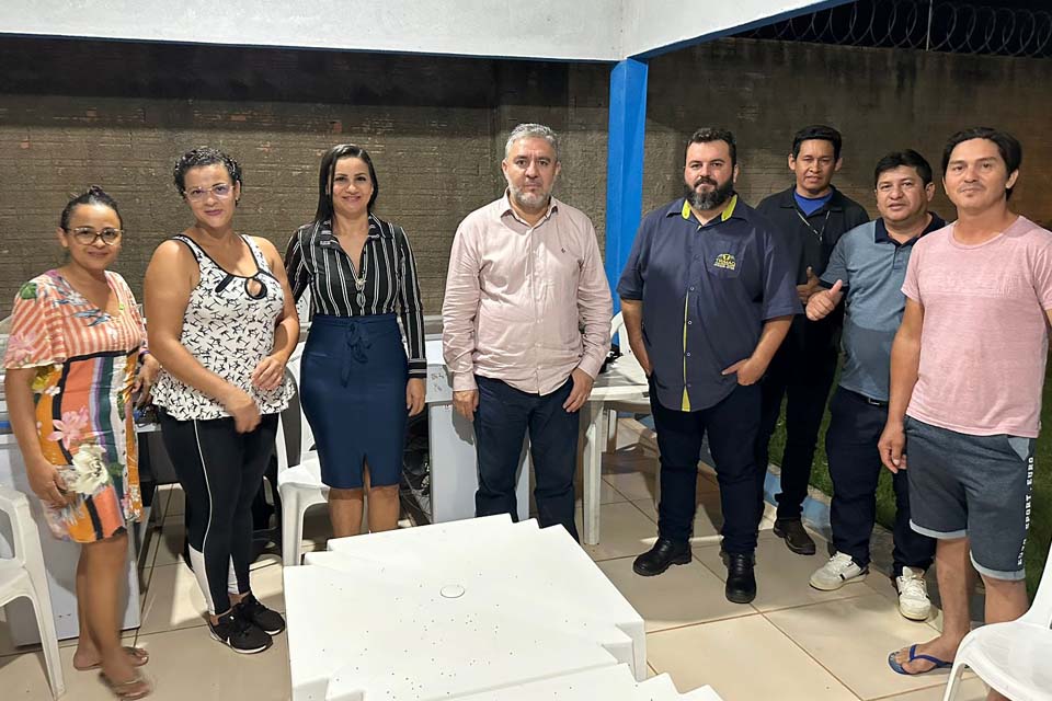 Vereador Fogaça participa de reunião com moradores no Loteamento Tropical, moradores cobram operação Tapa Buracos e Iluminação Pública