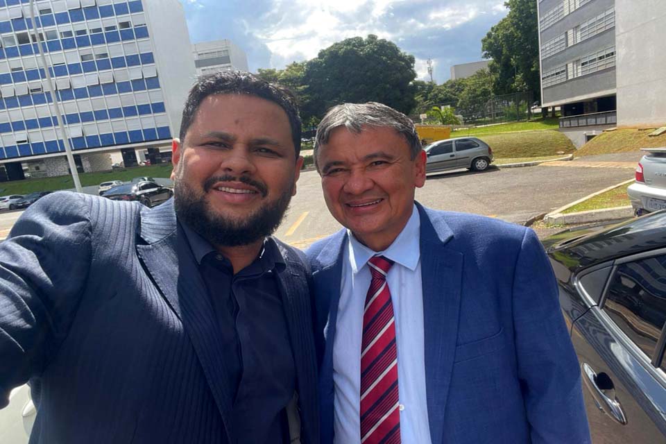 Em reunião com ministro, Samuel Costa recebe confirmação de que obras serão retomadas em Rondônia