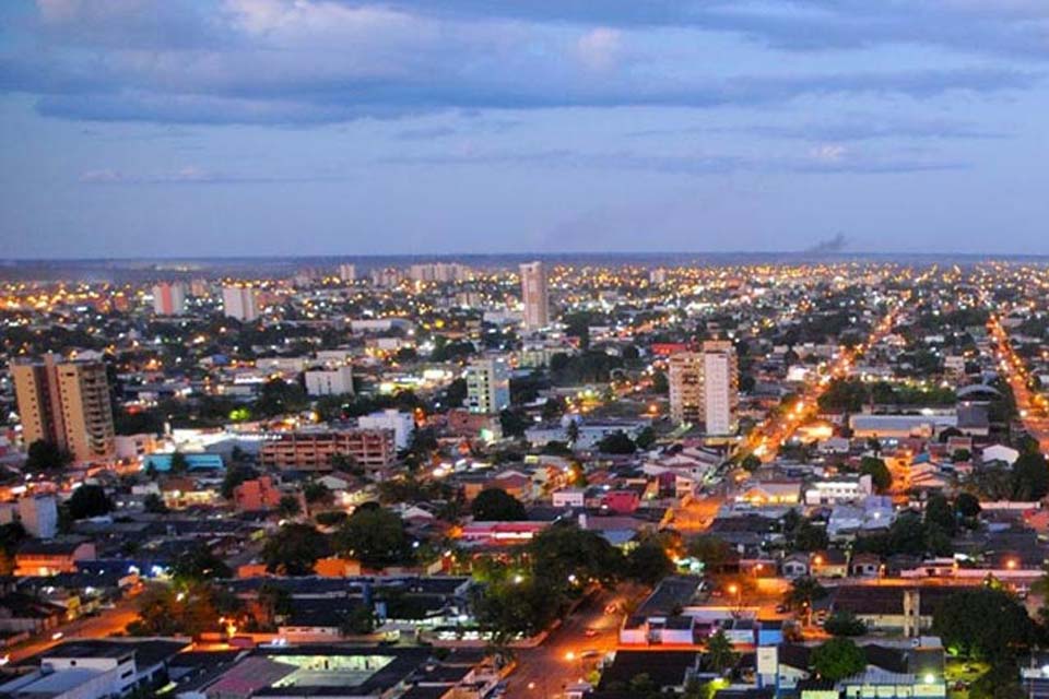 Em Rondônia, novo decreto mantém toque de recolher; e decisão sobre aulas presenciais pode sair em breve