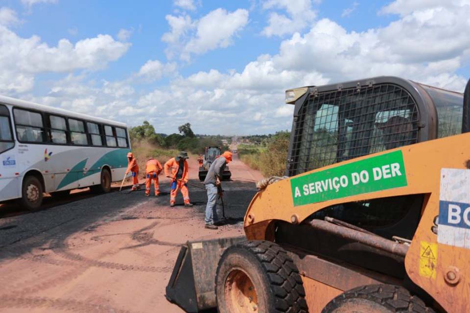 Quinta Usina de Asfalto do DER avança na manutenção e pavimentação da RO-383, entre Cacoal e o distrito de Nova Estrela